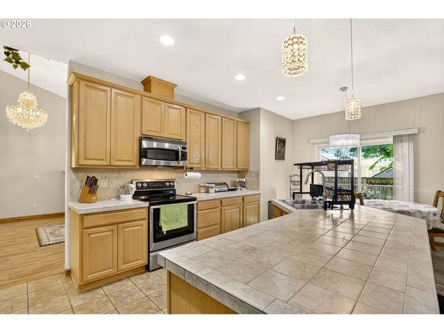 5440 Se OGDEN St, Portland, OR 97206