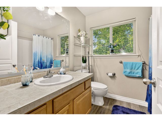 5440 Se OGDEN St, Portland, OR 97206