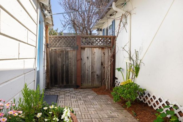 302 Laurel Street, Santa Cruz, CA 95060