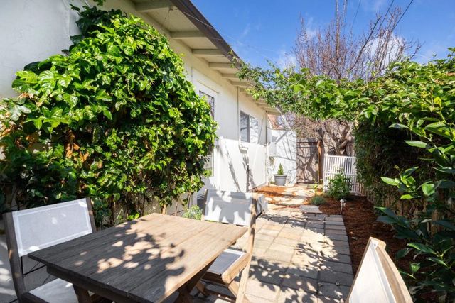 302 Laurel Street, Santa Cruz, CA 95060