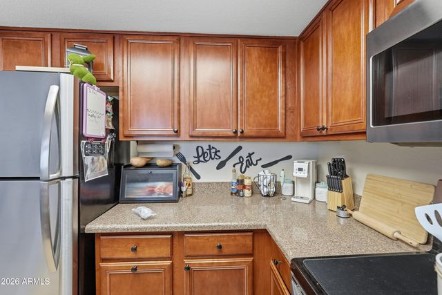 5757 W EUGIE Avenue 2062, Glendale, AZ 85304