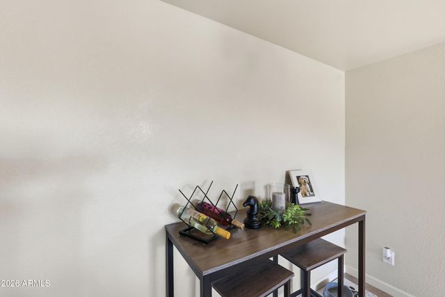 5757 W EUGIE Avenue 2062, Glendale, AZ 85304