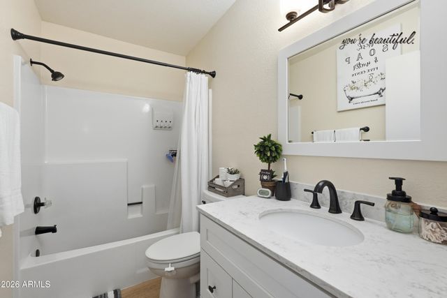 5757 W EUGIE Avenue 2062, Glendale, AZ 85304