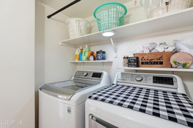 5757 W EUGIE Avenue 2062, Glendale, AZ 85304