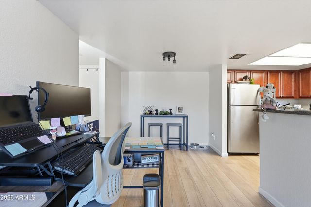 5757 W EUGIE Avenue 2062, Glendale, AZ 85304