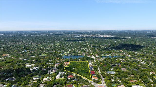 13650 Old Cutler Rd, Palmetto Bay, FL 33158
