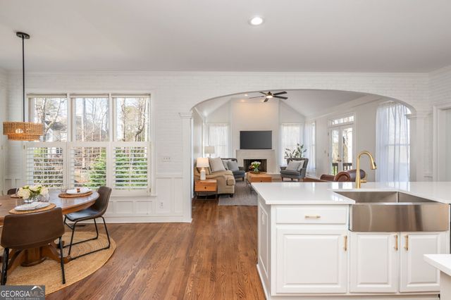 465 Abbeywood Drive, Roswell, GA 30075