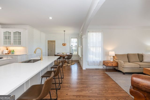 465 Abbeywood Drive, Roswell, GA 30075