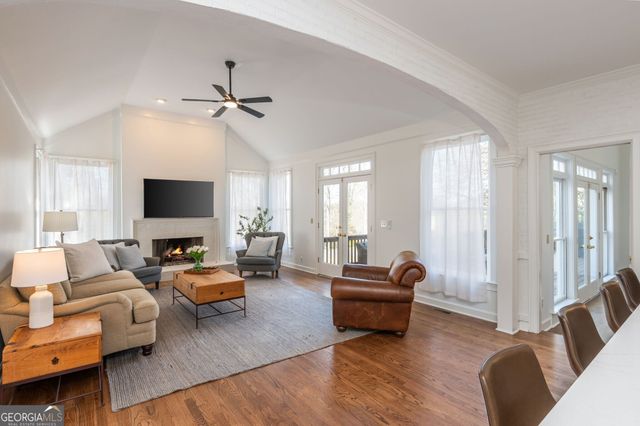 465 Abbeywood Drive, Roswell, GA 30075