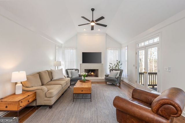 465 Abbeywood Drive, Roswell, GA 30075