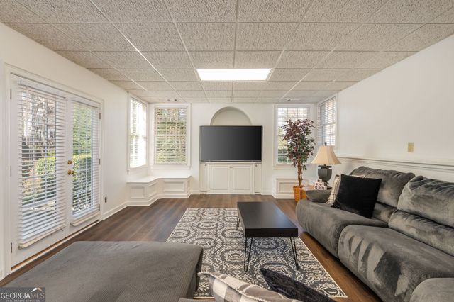 465 Abbeywood Drive, Roswell, GA 30075