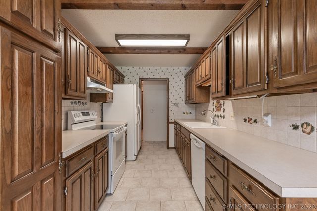12811 E 133rd Street S, Broken Arrow, OK 74011