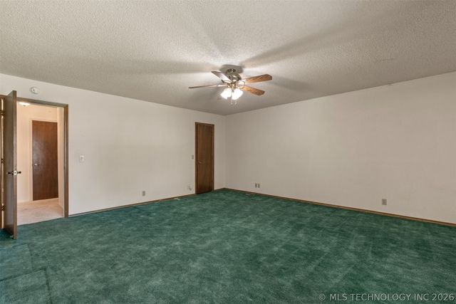 12811 E 133rd Street S, Broken Arrow, OK 74011