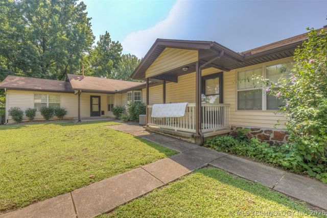 12811 E 133rd Street S, Broken Arrow, OK 74011