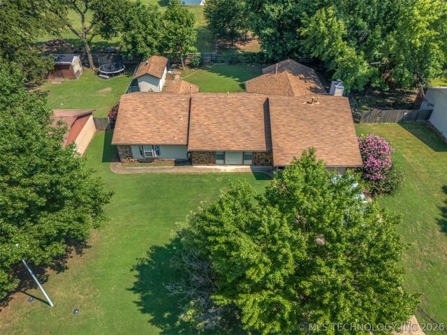 12811 E 133rd Street S, Broken Arrow, OK 74011