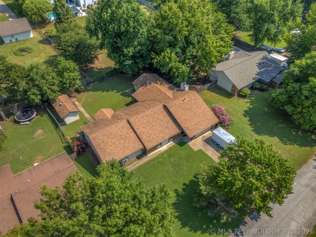 12811 E 133rd Street S, Broken Arrow, OK 74011