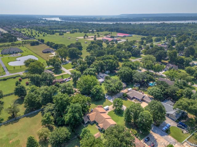 12811 E 133rd Street S, Broken Arrow, OK 74011