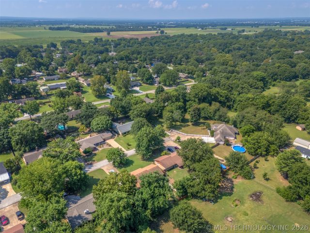 12811 E 133rd Street S, Broken Arrow, OK 74011