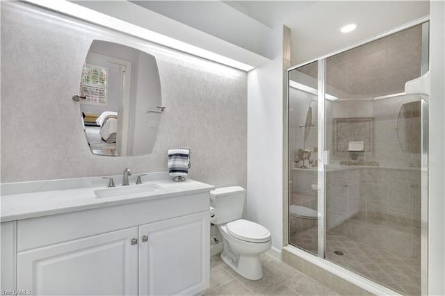 8661 Piazza Del Lago CIR 204, Estero, FL 33928