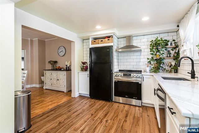51 Ringwood Avenue, Pompton Lakes, NJ 07442