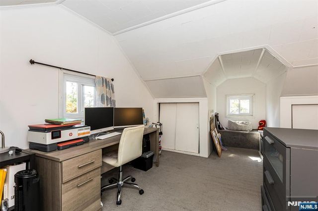 51 Ringwood Avenue, Pompton Lakes, NJ 07442