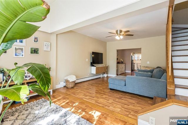 51 Ringwood Avenue, Pompton Lakes, NJ 07442