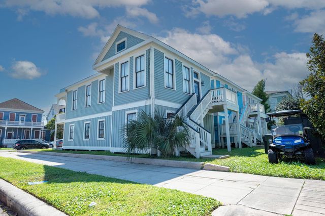 1602 Avenue L, Galveston, TX 77550