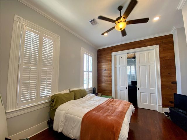 1602 Avenue L, Galveston, TX 77550