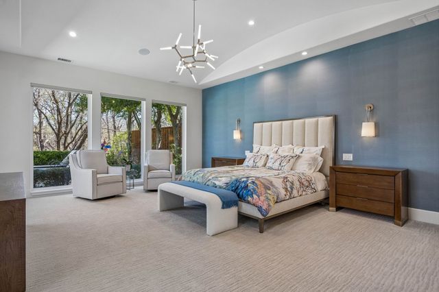 18752 Wainsborough Lane, Dallas, TX 75287