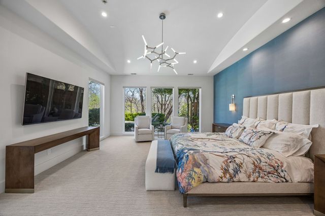 18752 Wainsborough Lane, Dallas, TX 75287