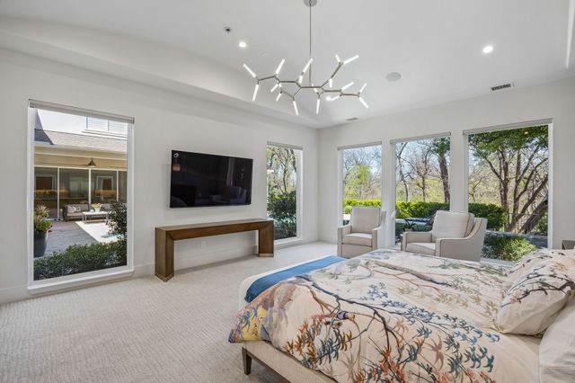 18752 Wainsborough Lane, Dallas, TX 75287