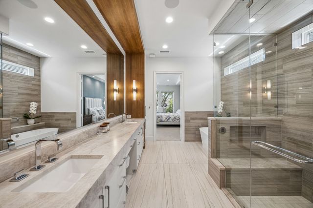 18752 Wainsborough Lane, Dallas, TX 75287