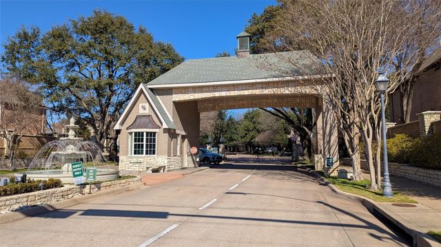 18752 Wainsborough Lane, Dallas, TX 75287