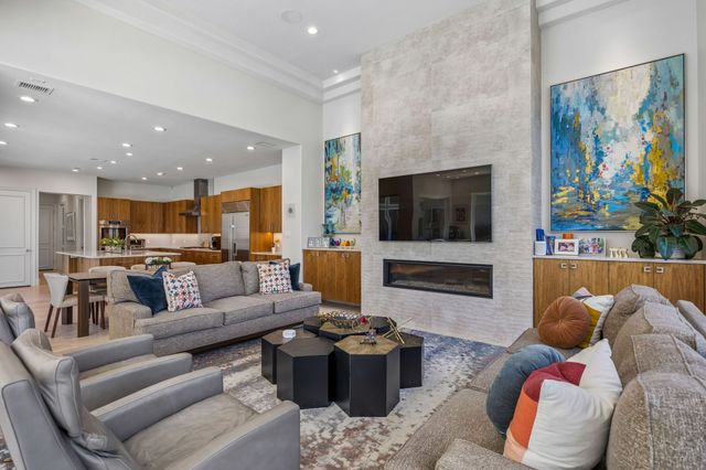 18752 Wainsborough Lane, Dallas, TX 75287