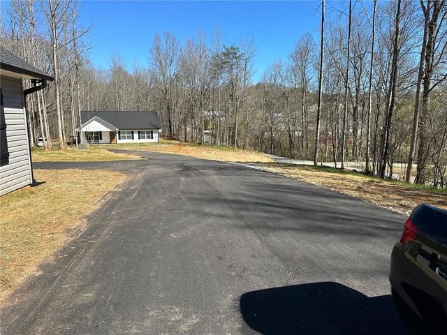 295 Pony Lake Road, Dahlonega, GA 30533