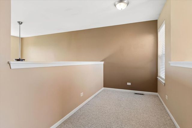 403 Bluegrass Parkway, Oswego, IL 60543