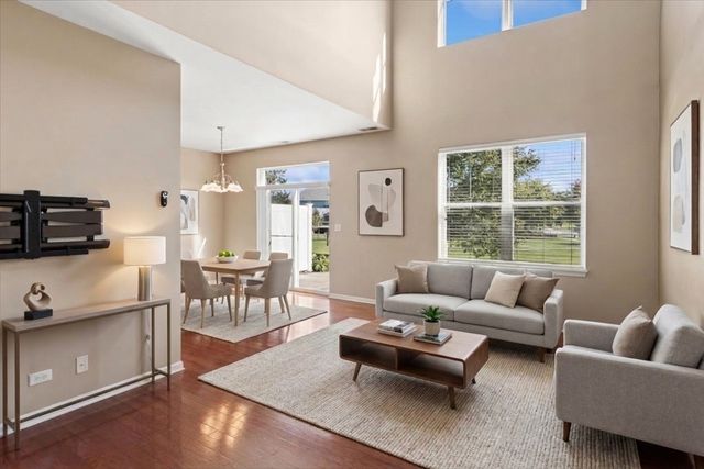 403 Bluegrass Parkway, Oswego, IL 60543