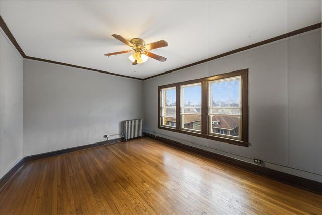 600 ELGIN Avenue 3B, Forest Park, IL 60130