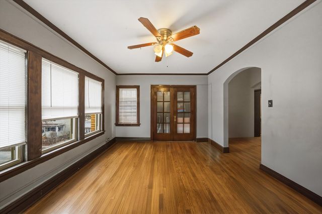 600 ELGIN Avenue 3B, Forest Park, IL 60130