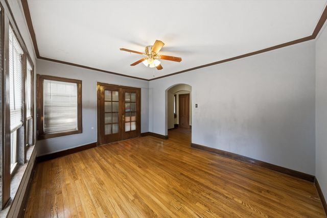 600 ELGIN Avenue 3B, Forest Park, IL 60130