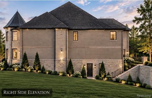 2058 Livernois, Rochester Hills, MI 48309