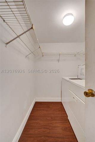 11154 NW 37th St, Sunrise, FL 33351