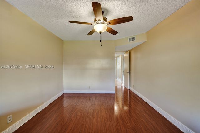 11154 NW 37th St, Sunrise, FL 33351