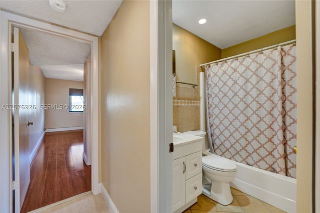 11154 NW 37th St, Sunrise, FL 33351