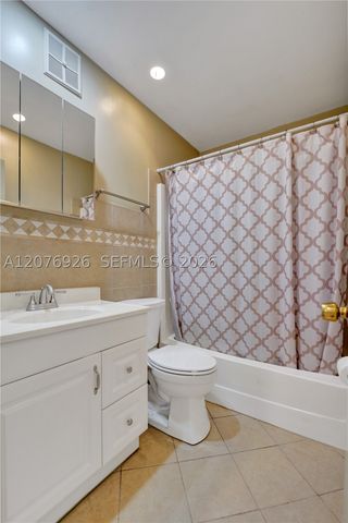 11154 NW 37th St, Sunrise, FL 33351