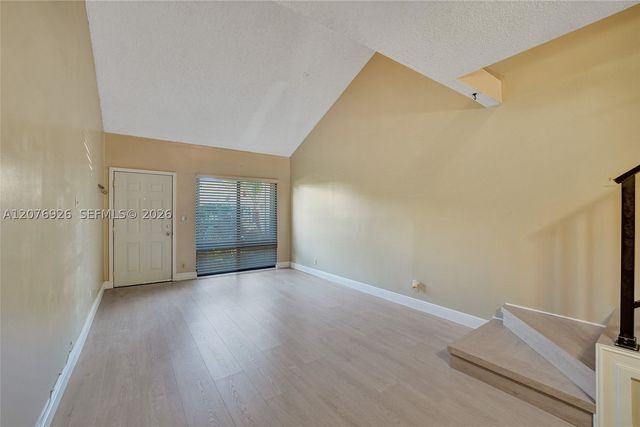 11154 NW 37th St, Sunrise, FL 33351