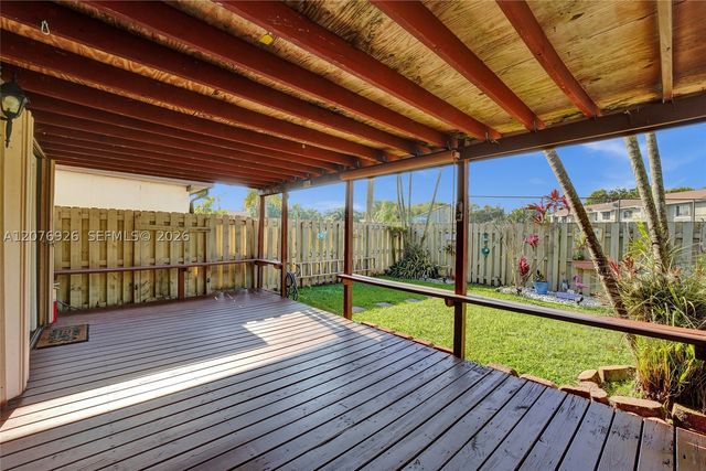 11154 NW 37th St, Sunrise, FL 33351
