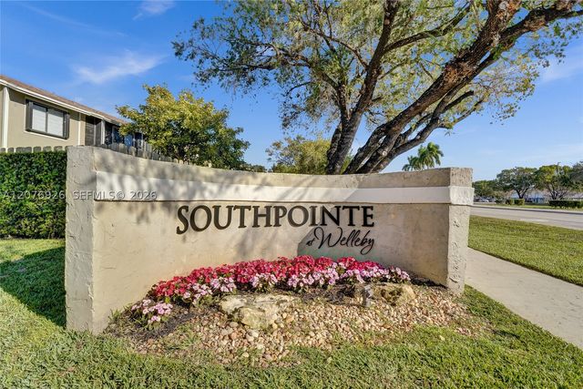 11154 NW 37th St, Sunrise, FL 33351