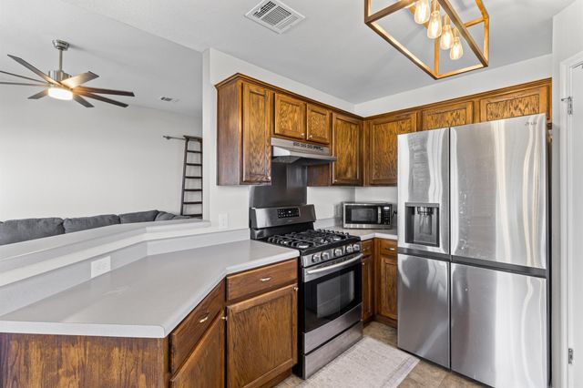 1318 Settlers Valley DR, Pflugerville, TX 78660