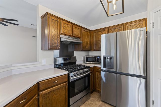 1318 Settlers Valley DR, Pflugerville, TX 78660